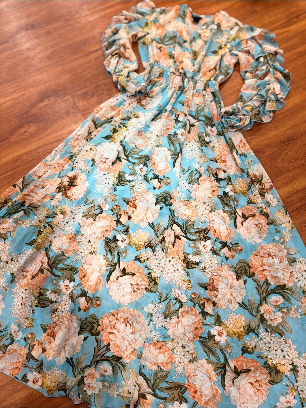 Blue Floral Maxi Dress with V-Neck and Ruffle Sleeves